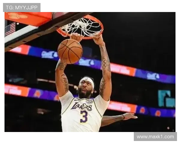 勒布朗挡拆吸引防守助戴维斯得分效率显著提升