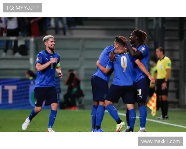 维拉蒂与若日尼奥传控分化在中场形成多点参与趋势