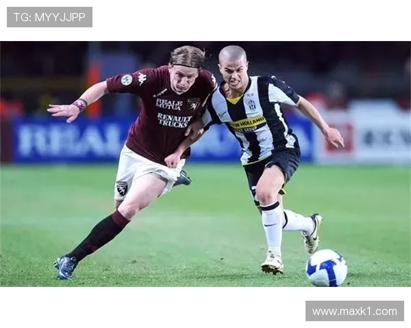 合法冲撞判罚要点：肩部接触与犯规界限