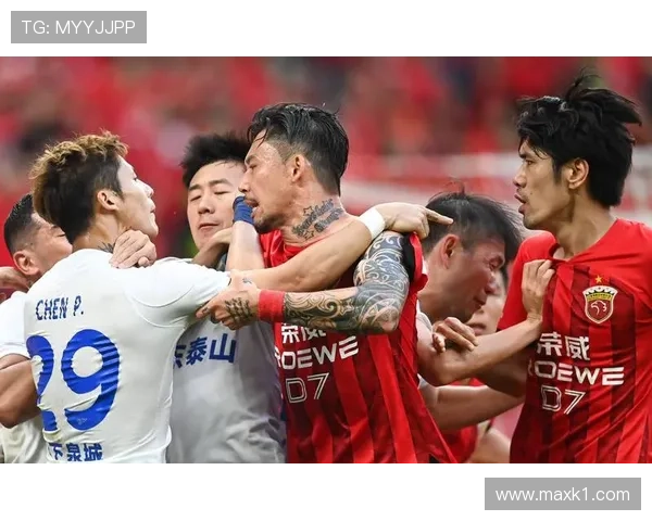 上海海港主场迎战争冠对手,关键战不容有失 上海海港主场迎战争冠对手,关键战不容有失